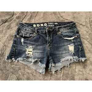 Song shorts size 7